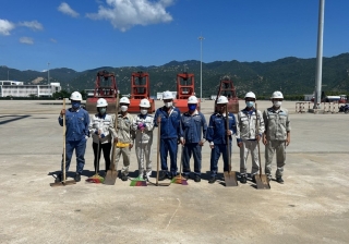 Vinh Tan International Port launching a general environmental cleanup